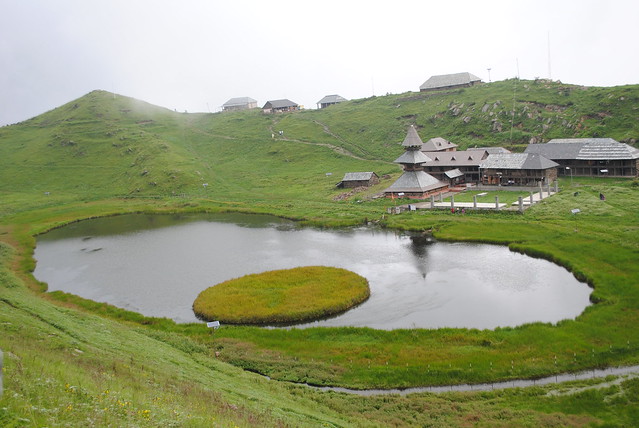 10 tourist places in himachal pradesh